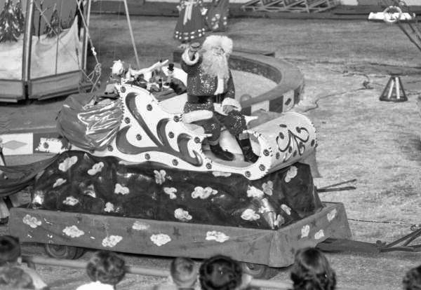 A Ringling Bros. Circus performer dressed as Santa Claus during a performance (Photo: State Library & Archives of Florida)