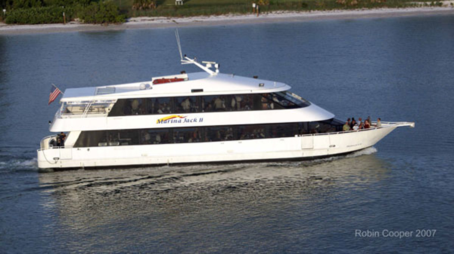 Marina Jack II Cruises. Photo credit: Robin Cooper.