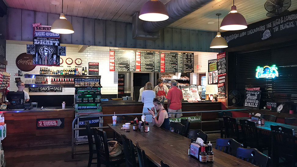 
Nancy's BBQ - Interior
