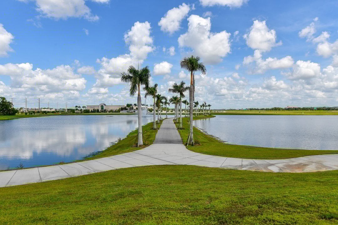 Walkways to stroll, rollerblade or bike around Nathan Benderson Park's lake
