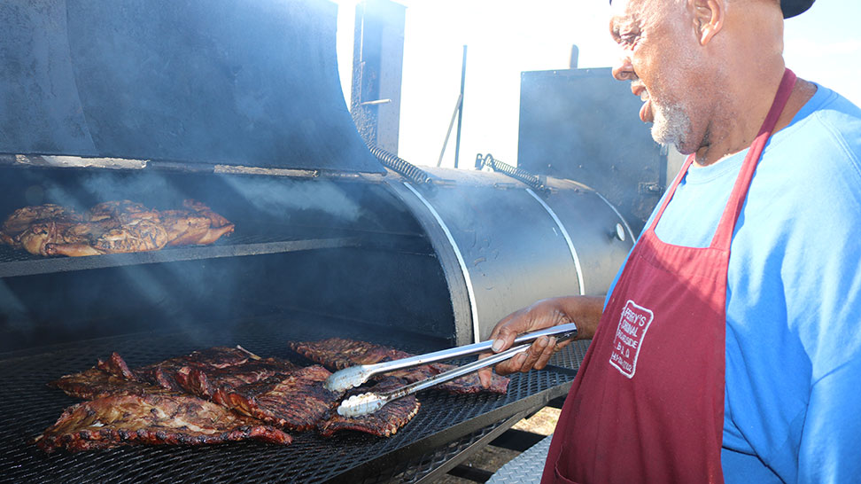
Perry’s Original Roadside BBQ
