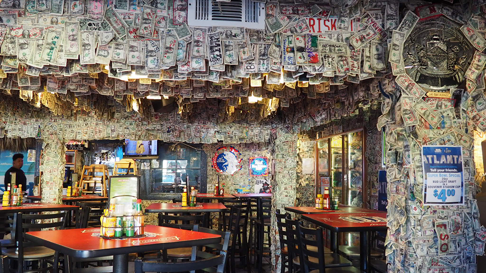 
Siesta Key Oyster Bar (SKOB) [Photo: Lauren Jackson]
