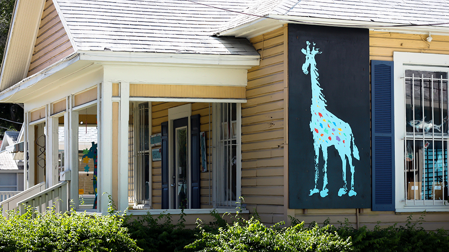 The Artful Giraffe
