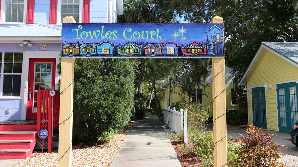 
Towles Court
