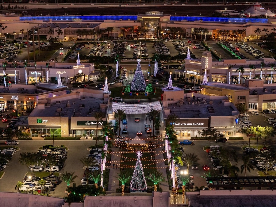 university town center in sarasota during christmas time