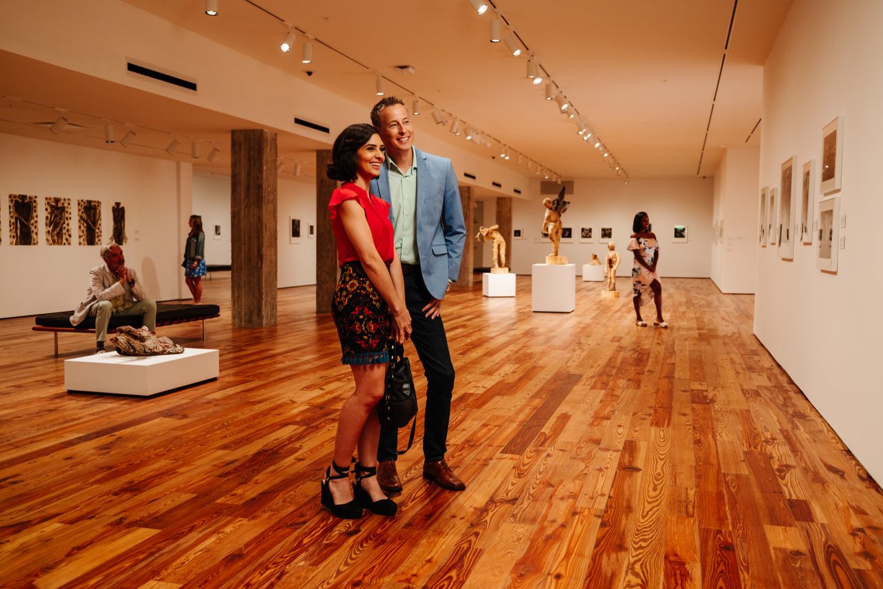couple admiring art at sarasota art museum