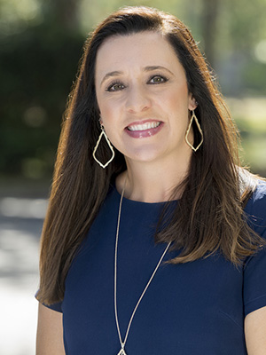 Photo of Andrea Hunt