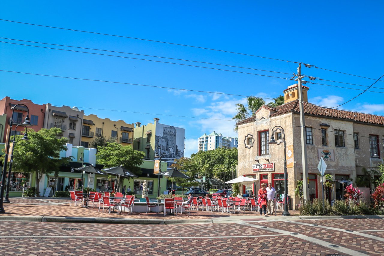 burns court downtown sarasota