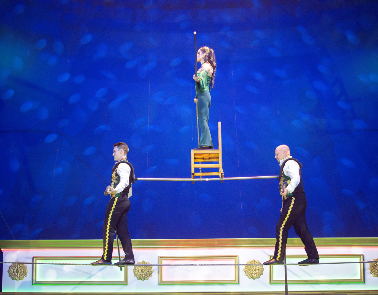 nik wallaneda walking the high rope
