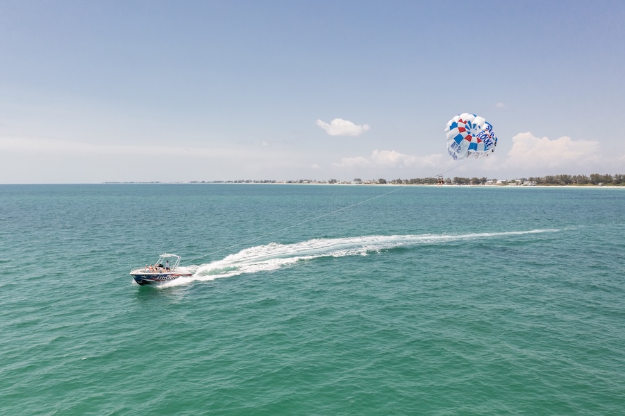 parasailing on the gulf off longboat key beach