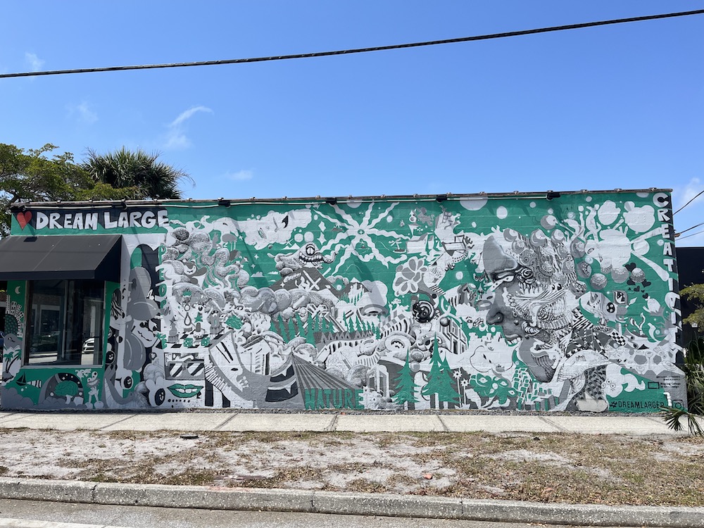 dream large mural