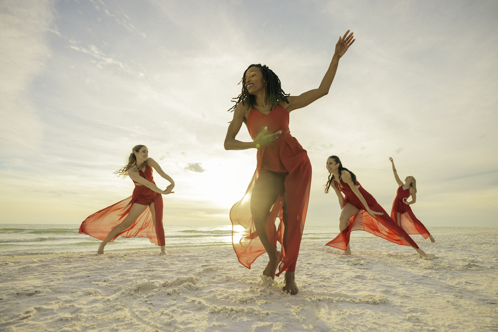 saraosta contempoary dance on the beach