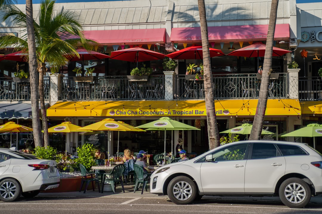 cha cha coconuts st armands