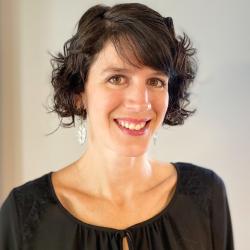 jennifer allen headshot for author bio