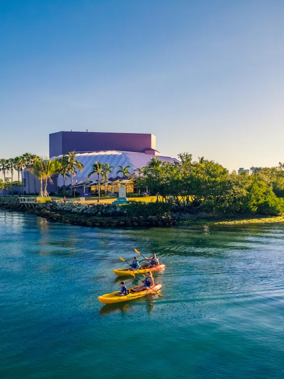 kayaking_sarasota_bay_with_van_wezel