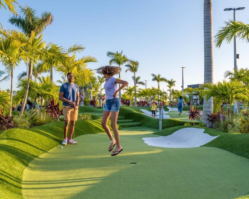 putt putt golf at popstroke sarasota
