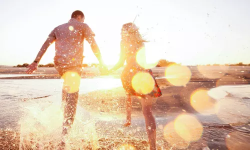 BeachRomanceImage_1_0.jpg BeachRomanceImage_1_0.jpg
