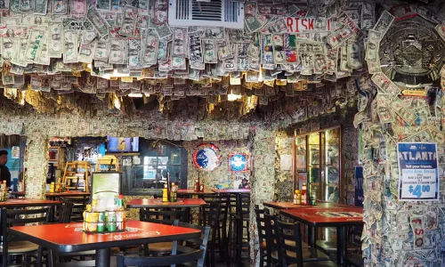 
Siesta Key Oyster Bar (SKOB) [Photo: Lauren Jackson]
