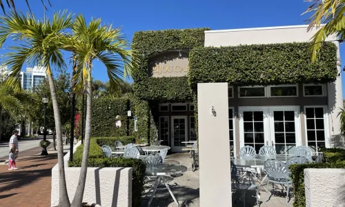 Bijou Cafe