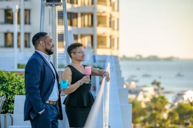 Perspective Rooftop, Art Ovation Hotel