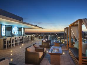 Roof Bar