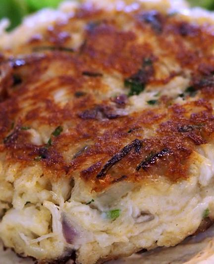 The crab cakes at Crow’s Nest (Photo: Lauren Jackson)