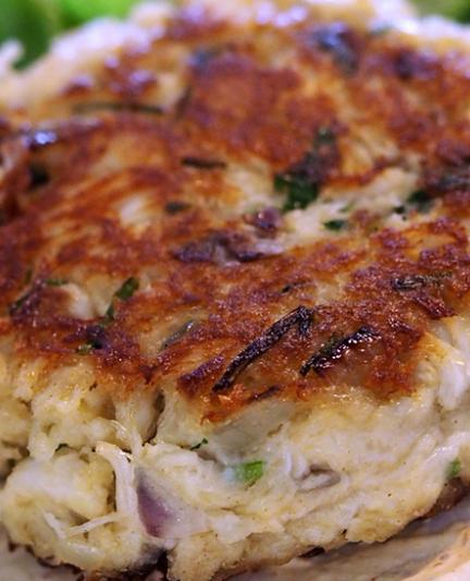 The crab cakes at Crow’s Nest (Photo: Lauren Jackson)