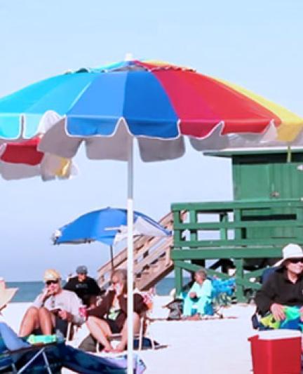 FamilyBeachActivities-still3_articleOpt.jpg
