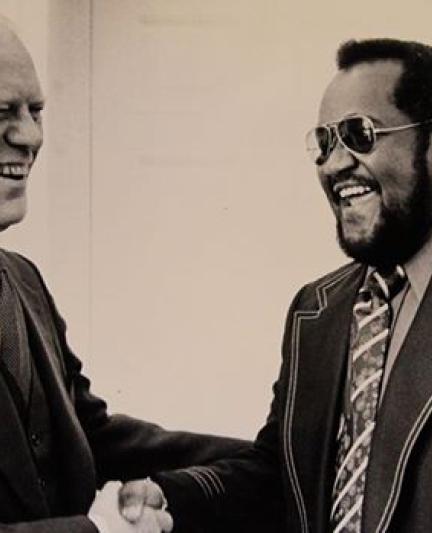 President Gerald Ford shakes hands with Dr. Ed James during a stop in Sarasota [Photo: Newtown Alive]