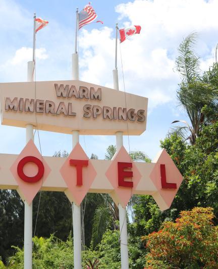 Warm Mineral Springs Motel