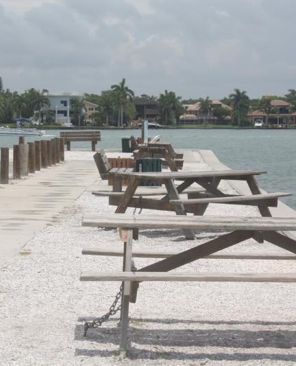 Picnic-ready at Nora Patterson Bay Island Park