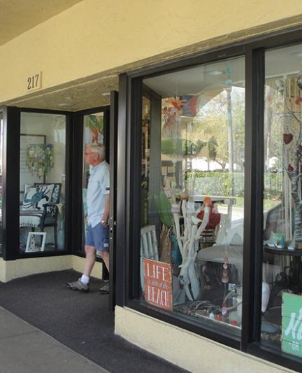 Venice Shopping. Seaside chic. Photos by Beth Luberecki