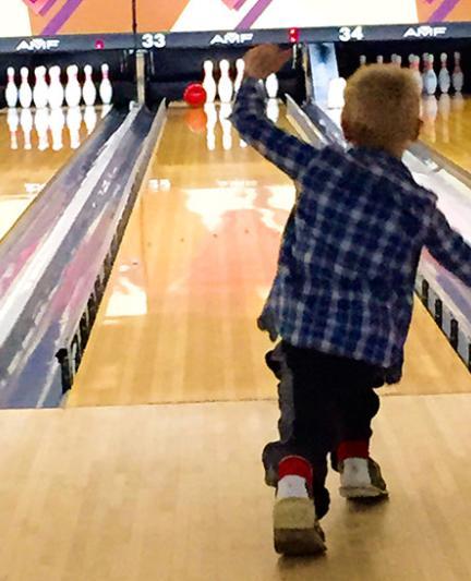 Bowling family-fun at Sarasota Lanes on a rainy day in Sarasota County. Photo by Liz Sandburg