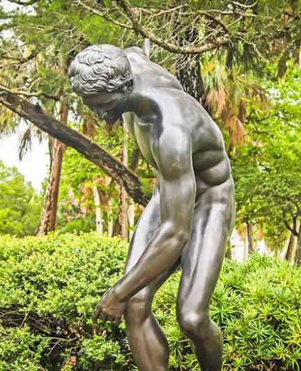 A statue at St. Armands Circle. Photo Credit: Robin Draper.