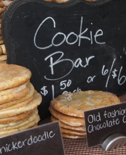 Cookie bar at the Farmers Market.  Photo by Robin Draper