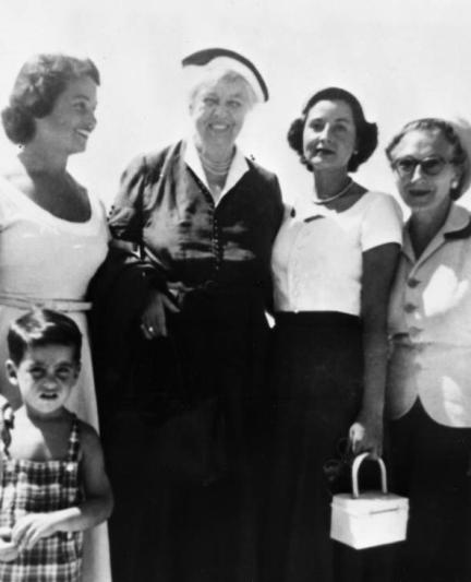 Eleanor Roosevelt in Sarasota for the first Israel bond drive [Photo: State Archives of Florida]