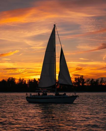 sarasota sailing at sunset, courtesy of visit florida