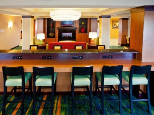 866_640x480.jpg - Breakfast Area, Back Lobby Photo 4