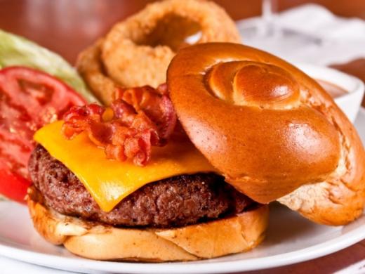 20_640x480.jpg - Fleming's new Prime Sirloin Burger Photo 4