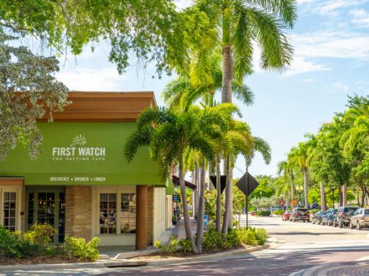 Exterior - First Watch is an award-winning Daytime Dining restaurant concept serving made-to-order breakfast, brunch and lunch using fresh ingredients. First Watch offers traditional favorites, suc... Photo