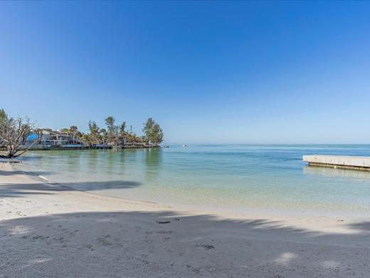 Sandy Cove Beach - Private Beach on Siesta Key Photo 2