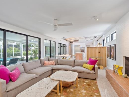Windward - Mid-Century Modern vacation home just minutes from the stunning beaches. Photo 4