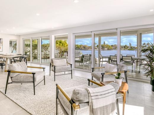 Altez Property Villa Krystal - Ease into the modern styling of the beautifully furnished stand-alone home, Villa Krystal. Located directly on Siesta Keys inter-coastal waterway in the highly desira... Photo