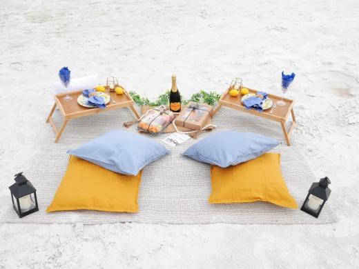 Themed Luxury Beach Picnic - Sun Served Bespoke Picnics serves Sarasota and surrounding areas with Luxury picnics, proposals, micro-weddings, anniversaries, room decor, flower boxes, custom gifts, ... Photo 28