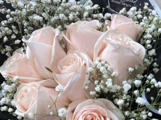 Flower Bouquet - Fresh flower bouquet. Seasonal flowers and/or premium flowers available. Gift as a stand alone item or add-on to a picnic as a centerpiece. Photo 9