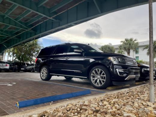 Limo Black Car Service Sarasota - Luxury Transport Tampa offers Limousine luxury transportation in Tampa, Sarasota, Apollo Beach, Bradenton, Clearwater and all of Florida. Special event, corporate ... Photo