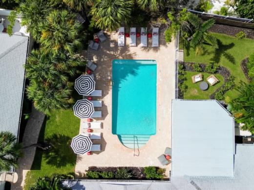 Sea Spray Overhead Pool Photo 3