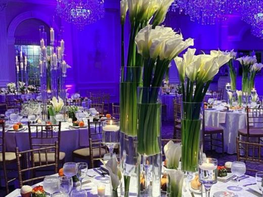 Amalfi Events Design & Decor with Flowers - Amalfi Events Design & Decor specializes in transforming event spaces with stunning floral arrangements that add elegance and beauty to any occasion. Uti... Photo