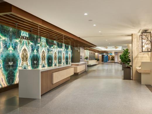 Main Lobby Photo 7