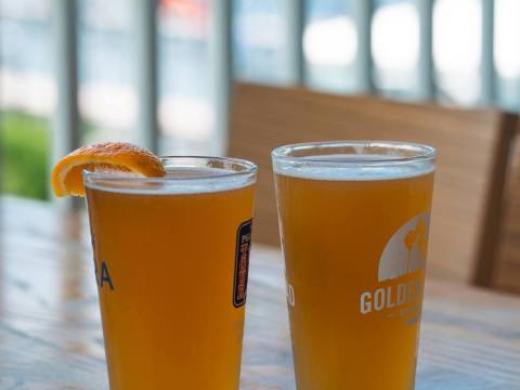 Evie's on the Bay Draft Beers - Blue moons are always nice on a warm day at Evie's on the Bay! Photo 7